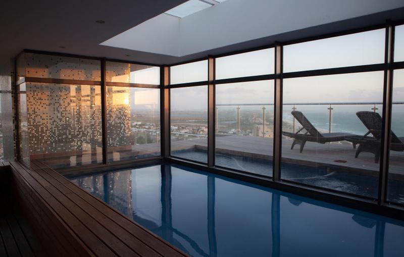 Aquarius Luxury Suites Bloubergstrand Εξωτερικό φωτογραφία